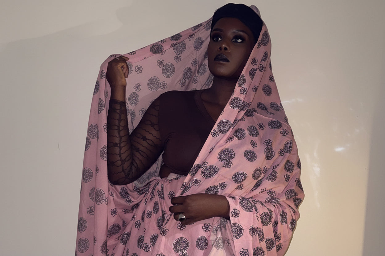 Dempé L'absolu ASWAH - Vêtement traditionnel africain élégant porté